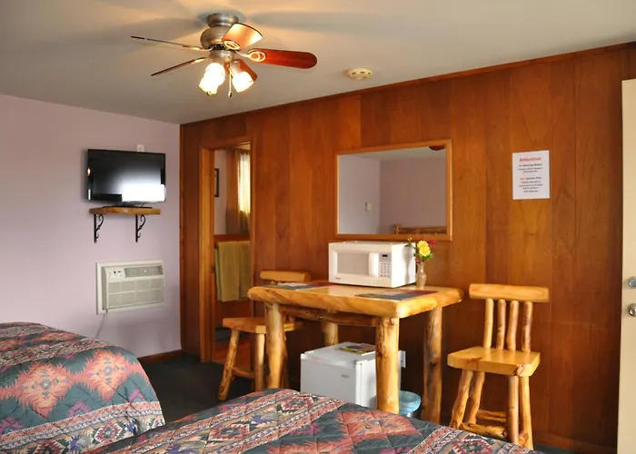 Long Holiday Motel